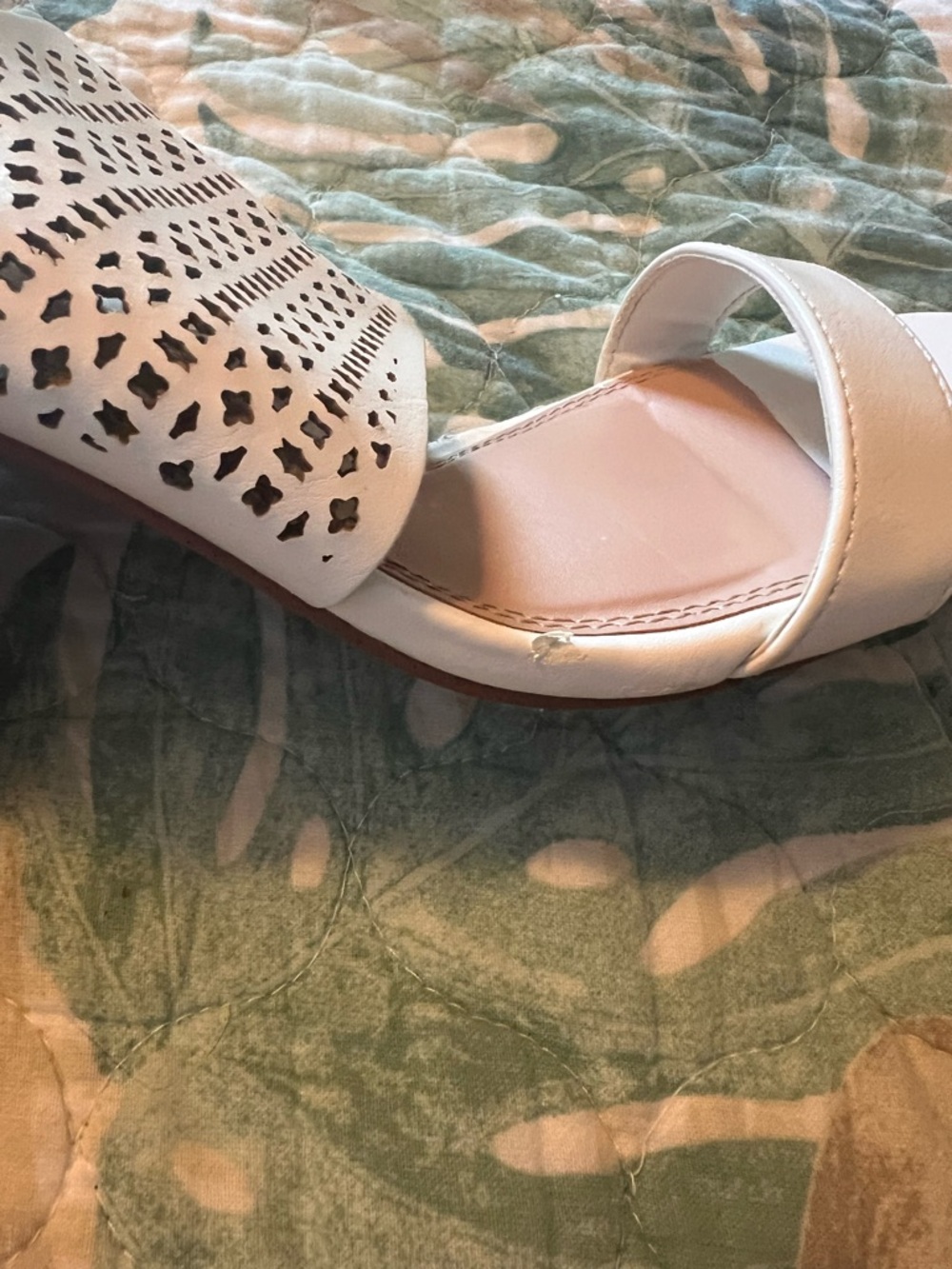 👠 Host Pick 👠Kelly & Katie white block heels - Picture 6 of 13